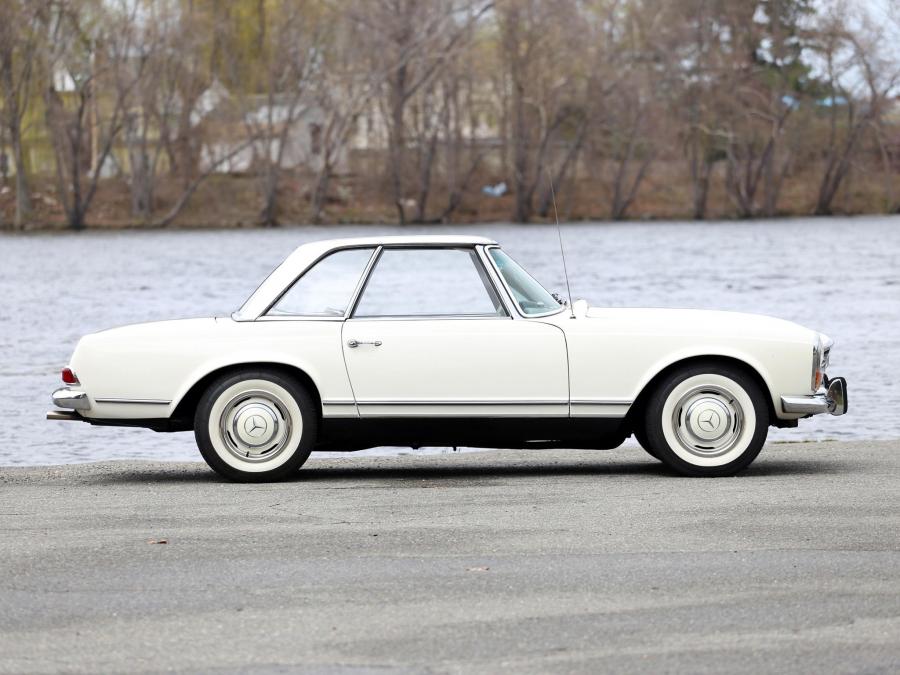  Mercedes-Benz 230 SL 1963 года  (US) (фото 8 из 9)